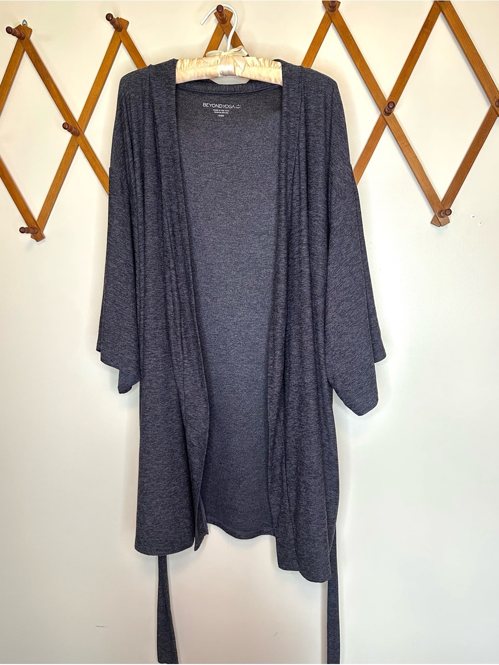 Beyond Yoga Robe Comfort Queen Charcoal Grey 1X / 2X